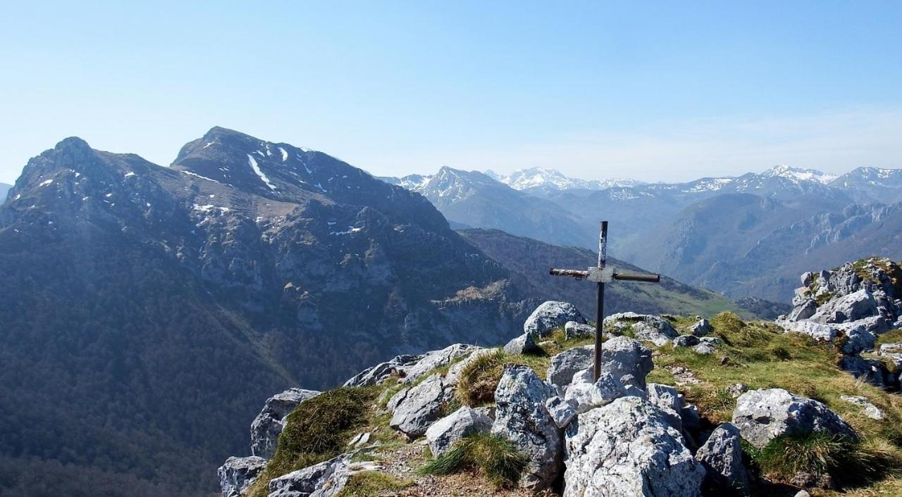La Casona De Mestas Ponga Εξωτερικό φωτογραφία